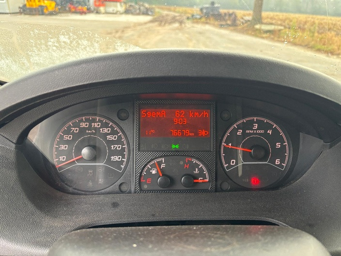 Rimor seal 9 - Autocaravana capuchina: foto 5 Rimor seal 9 - Autocaravana capuchina: foto 5