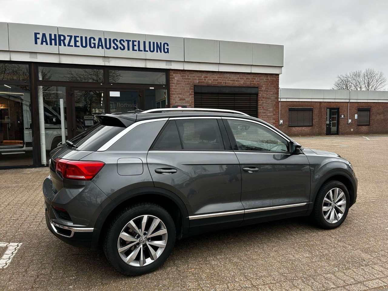 Volkswagen T-Roc Style - SUV/ Todoterreno: foto 2 Volkswagen T-Roc Style - SUV/ Todoterreno: foto 2