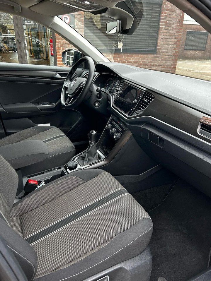 Volkswagen T-Roc Style - SUV/ Todoterreno: foto 5 Volkswagen T-Roc Style - SUV/ Todoterreno: foto 5