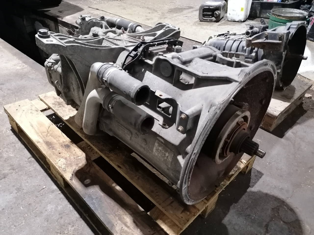 Mercedes-Benz Actros MP-4 gearbox G211-12+Retarder REPAIRED - Caja de cambios: foto 1 Mercedes-Benz Actros MP-4 gearbox G211-12+Retarder REPAIRED - Caja de cambios: foto 1