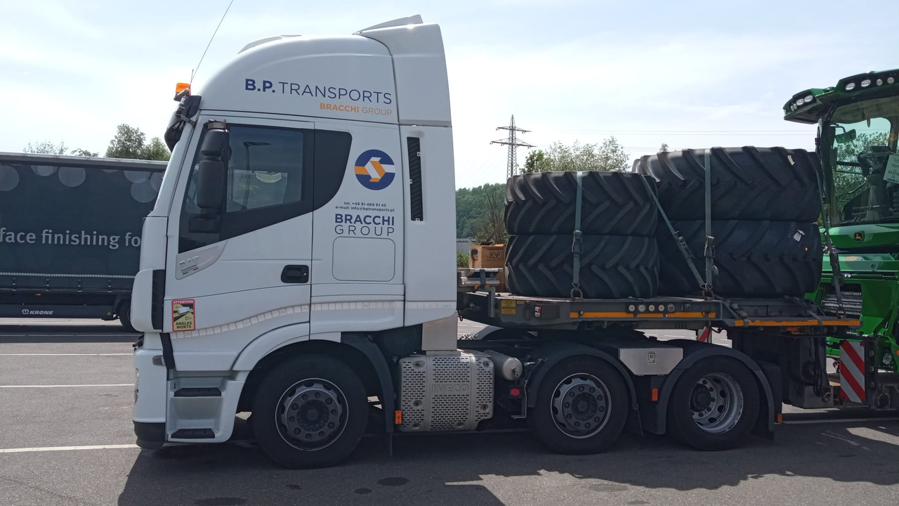 IVECO IVECO STRALIS 510 Hi-Way AS 440STX/P Euro VI z salonu Italia - Cabeza tractora: foto 2 IVECO IVECO STRALIS 510 Hi-Way AS 440STX/P Euro VI z salonu Italia - Cabeza tractora: foto 2