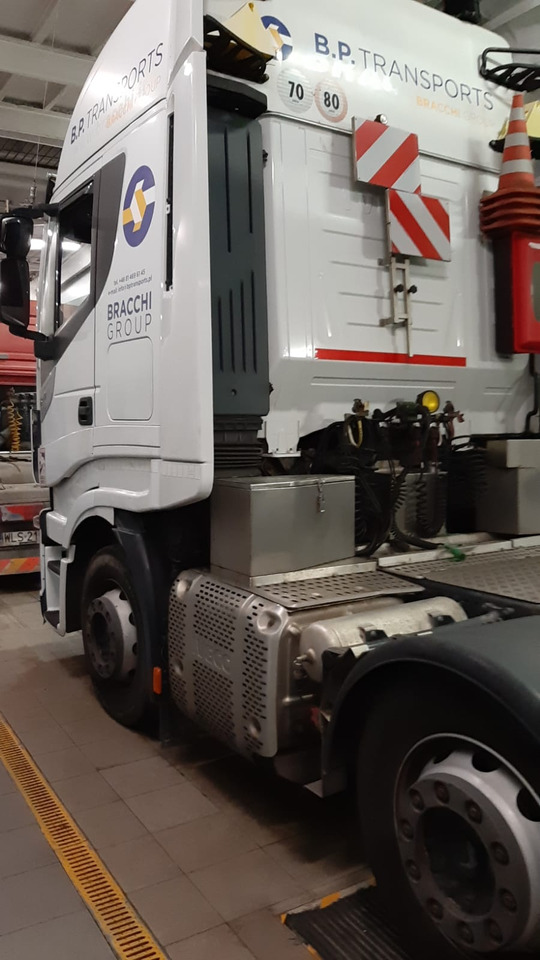 Leasing de IVECO IVECO STRALIS 510 Hi-Way AS 440STX/P Euro VI z salonu Italia IVECO IVECO STRALIS 510 Hi-Way AS 440STX/P Euro VI z salonu Italia: foto 9