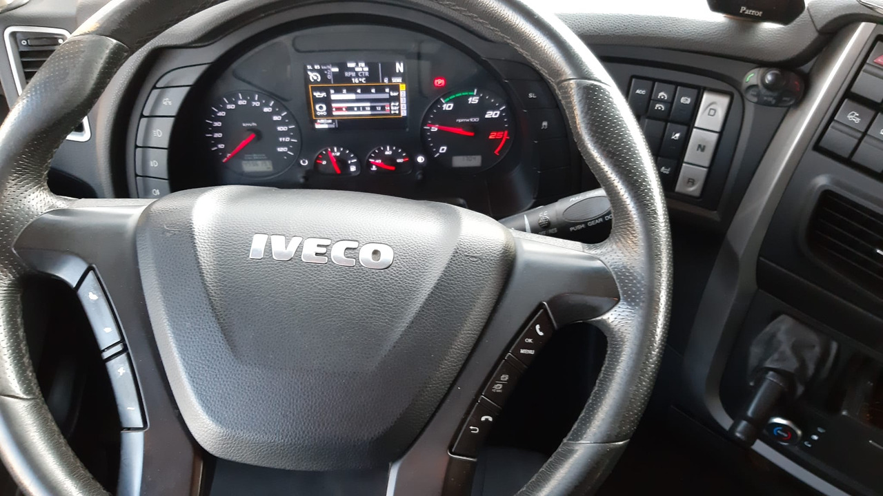 Leasing de IVECO IVECO STRALIS 510 Hi-Way AS 440STX/P Euro VI z salonu Italia IVECO IVECO STRALIS 510 Hi-Way AS 440STX/P Euro VI z salonu Italia: foto 11