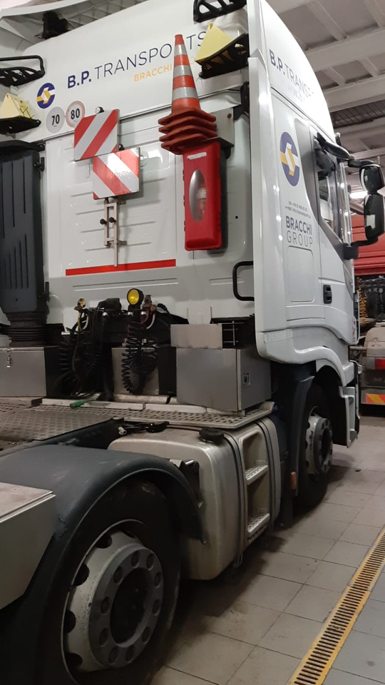 Leasing de IVECO IVECO STRALIS 510 Hi-Way AS 440STX/P Euro VI z salonu Italia IVECO IVECO STRALIS 510 Hi-Way AS 440STX/P Euro VI z salonu Italia: foto 7