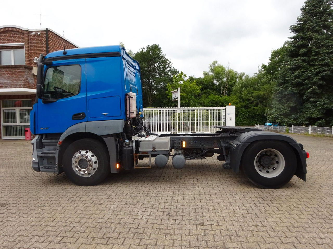 Mercedes-Benz 1840 Actros SZM 4x2 - Cabeza tractora: foto 3 Mercedes-Benz 1840 Actros SZM 4x2 - Cabeza tractora: foto 3