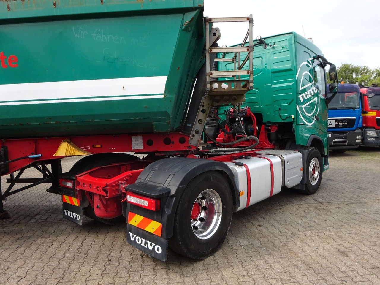 Volvo FH 550 SZM mit Hydraulik Pumpe - Cabeza tractora: foto 4 Volvo FH 550 SZM mit Hydraulik Pumpe - Cabeza tractora: foto 4