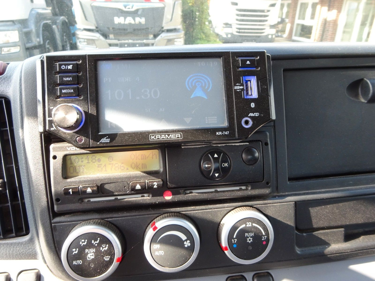 Furgoneta caja abierta nuevo FUSO CANTER 7C15 Pritsche 4x2: foto 16 Furgoneta caja abierta nuevo FUSO CANTER 7C15 Pritsche 4x2: foto 16