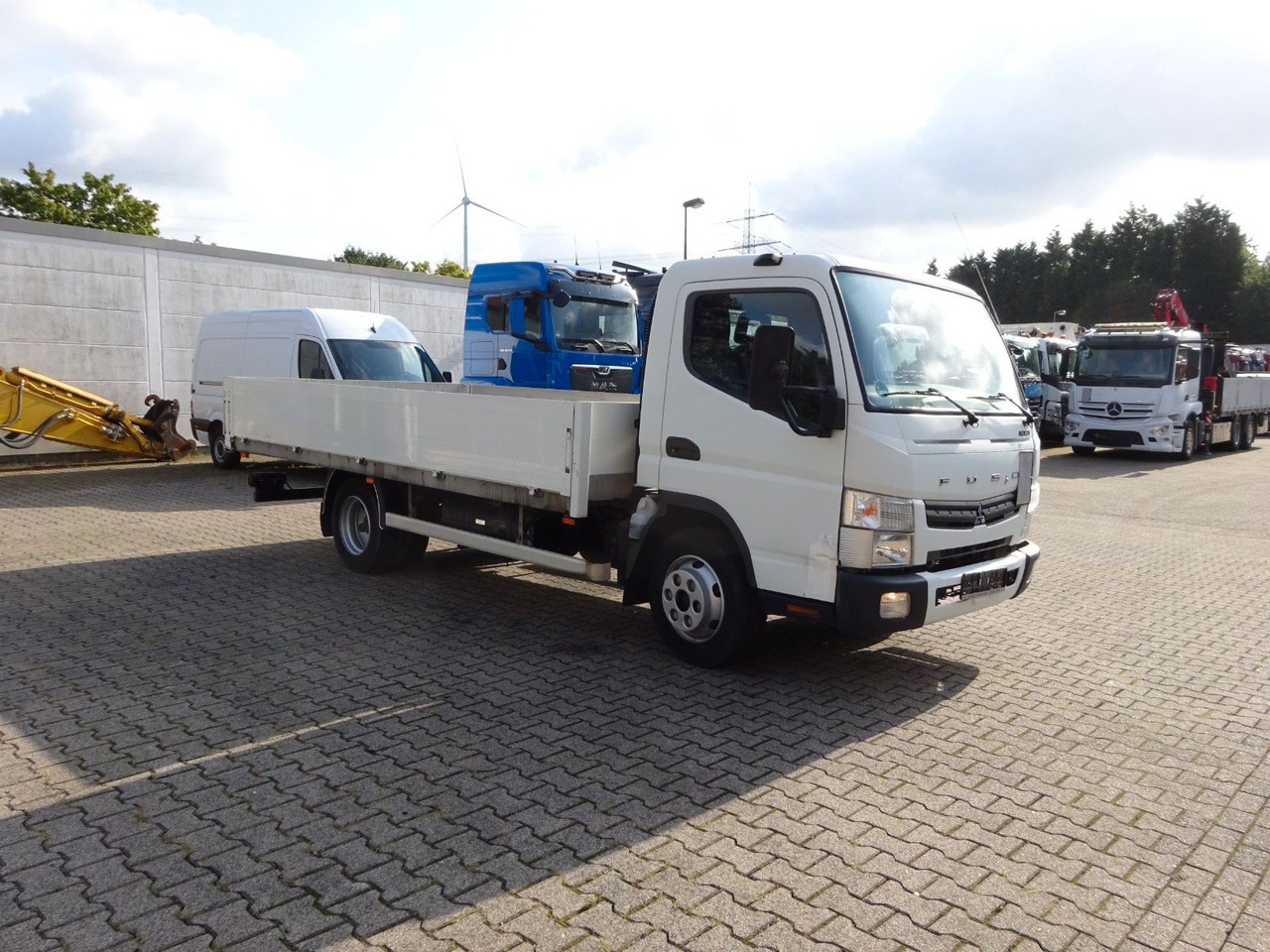 Furgoneta caja abierta nuevo FUSO CANTER 7C15 Pritsche 4x2: foto 11 Furgoneta caja abierta nuevo FUSO CANTER 7C15 Pritsche 4x2: foto 11