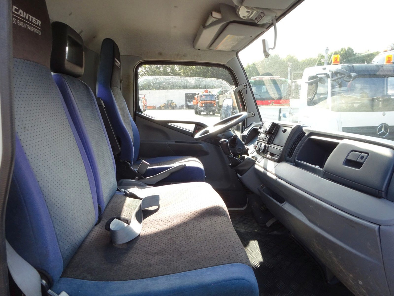 Furgoneta caja abierta nuevo FUSO CANTER 7C15 Pritsche 4x2: foto 14 Furgoneta caja abierta nuevo FUSO CANTER 7C15 Pritsche 4x2: foto 14