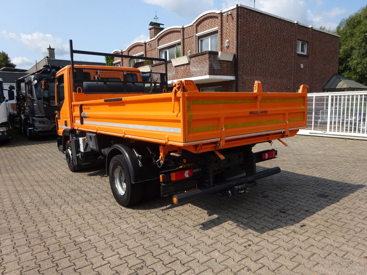 Camión volquete Iveco 120-210 MEILLER 3Skipper CNG GAS 4x2: foto 6 Camión volquete Iveco 120-210 MEILLER 3Skipper CNG GAS 4x2: foto 6