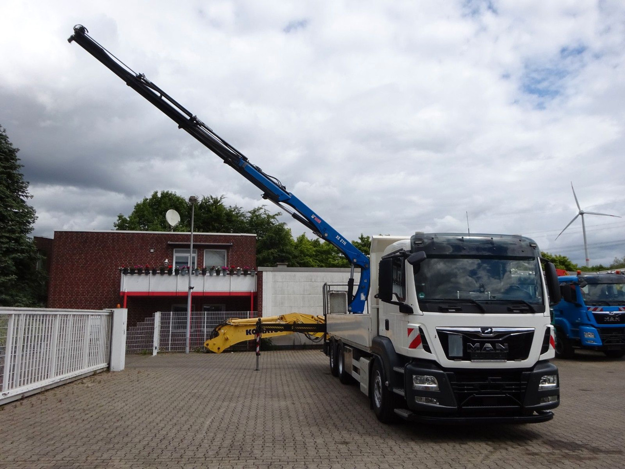 MAN 26.420 TGS Pritsche + HIAB 211 HIPRO Kran - Camión grúa: foto 4 MAN 26.420 TGS Pritsche + HIAB 211 HIPRO Kran - Camión grúa: foto 4