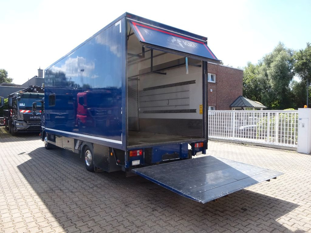 MAN 8.220 Koffer mit LBW als Wohnmobil ausgebaut 4x2 - Camión caja cerrada: foto 5 MAN 8.220 Koffer mit LBW als Wohnmobil ausgebaut 4x2 - Camión caja cerrada: foto 5