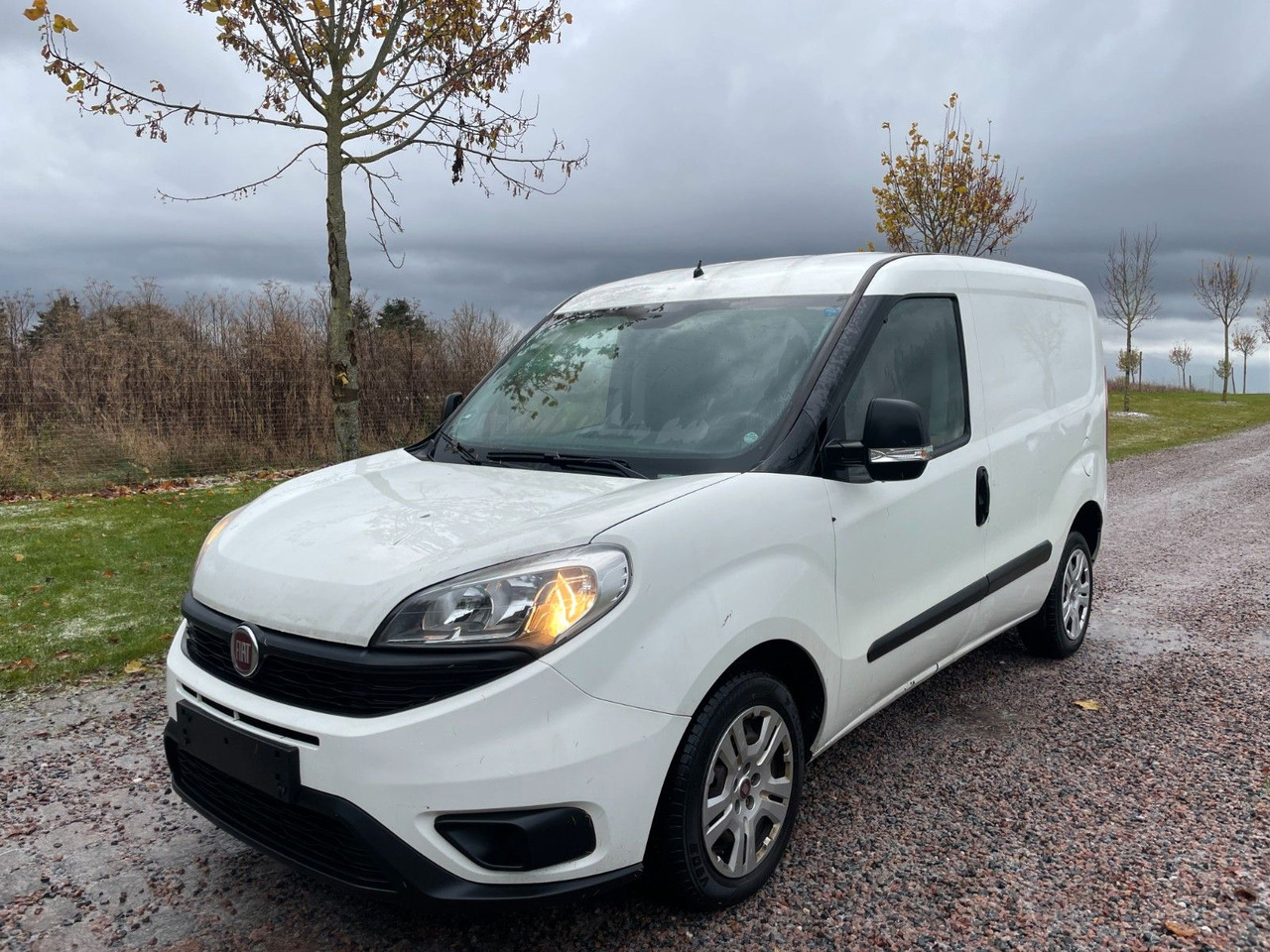 Fiat Doblo Doblò Basis Kasten 1.3 diesel - Coche familiar: foto 1 Fiat Doblo Doblò Basis Kasten 1.3 diesel - Coche familiar: foto 1