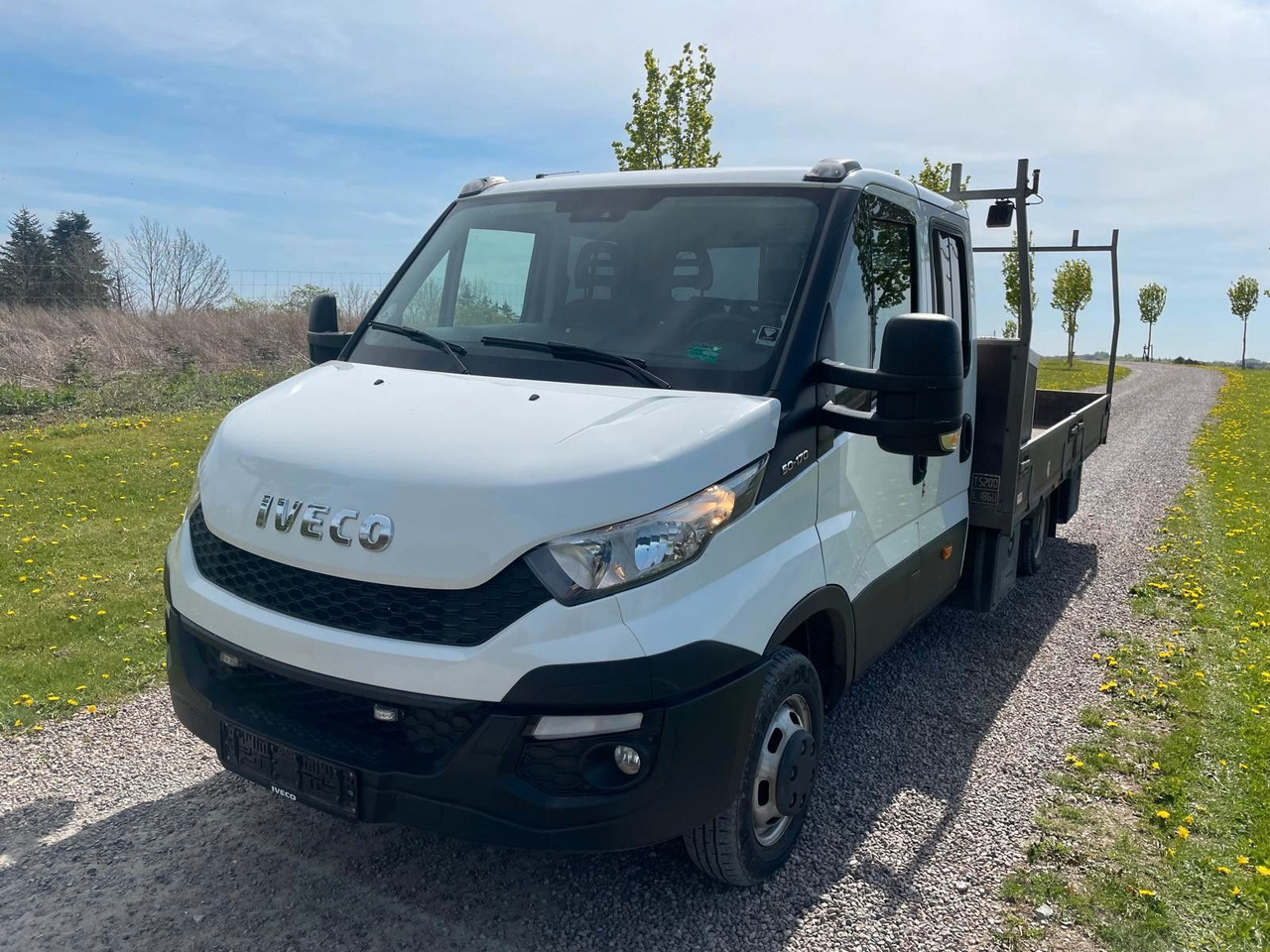 Iveco Daily 3.0 Fahrgestell Doppelkabine 50 C *Crane* - Furgoneta caja abierta, Furgoneta combi: foto 3 Iveco Daily 3.0 Fahrgestell Doppelkabine 50 C *Crane* - Furgoneta caja abierta, Furgoneta combi: foto 3
