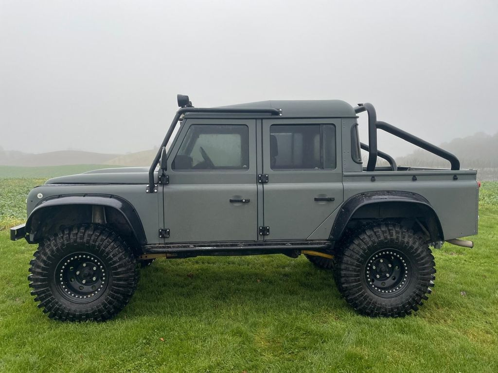 Land Rover Defender 110 2.5 - SUV/ Todoterreno: foto 2 Land Rover Defender 110 2.5 - SUV/ Todoterreno: foto 2
