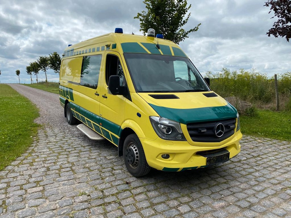 Mercedes-Benz Sprinter 519 CDI MAXI +Lift *25800€ netto - Ambulancia: foto 1 Mercedes-Benz Sprinter 519 CDI MAXI +Lift *25800€ netto - Ambulancia: foto 1