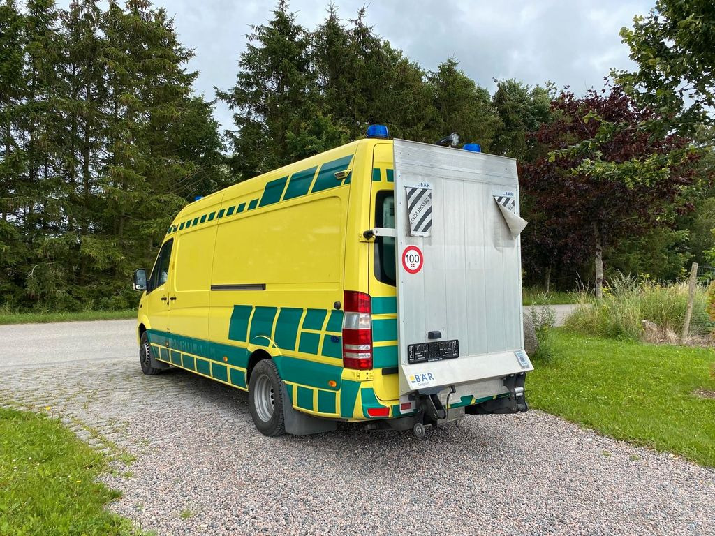 Mercedes-Benz Sprinter 519 CDI MAXI +Lift *25800€ netto - Ambulancia: foto 5 Mercedes-Benz Sprinter 519 CDI MAXI +Lift *25800€ netto - Ambulancia: foto 5