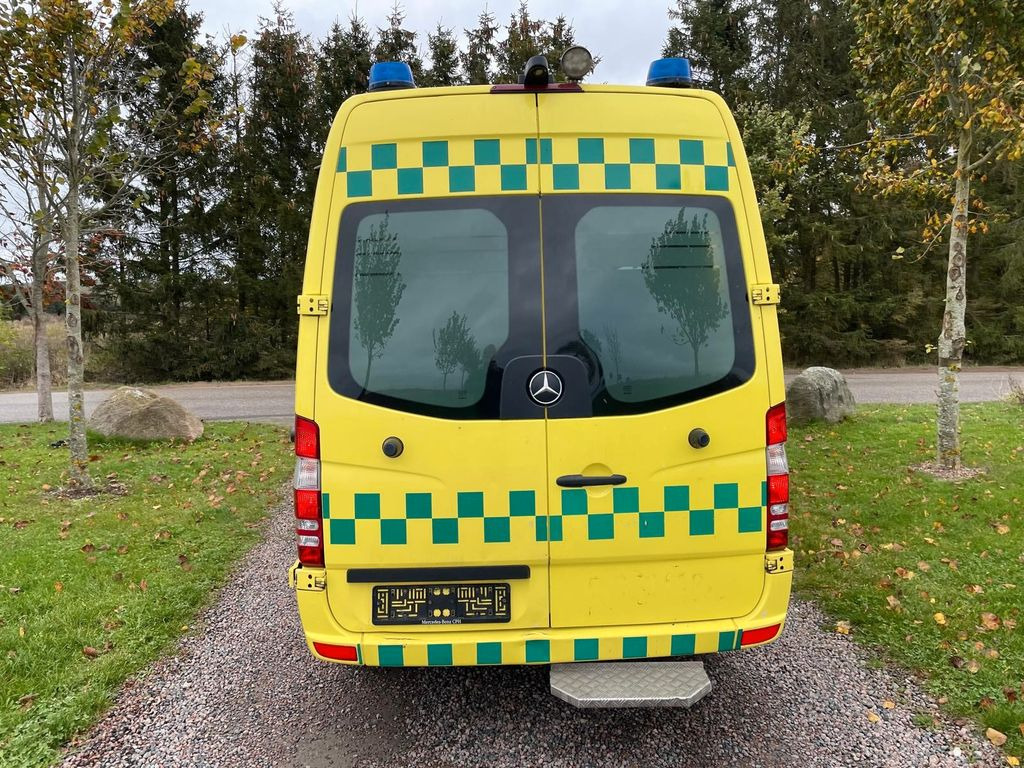 Mercedes-Benz Sprinter II 316 CDI Aut Ambulance - Furgón: foto 4 Mercedes-Benz Sprinter II 316 CDI Aut Ambulance - Furgón: foto 4