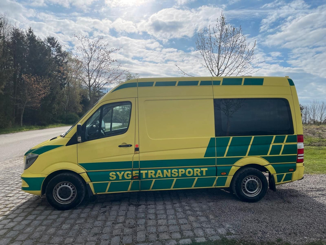 Mercedes-Benz Sprinter II Kasten 316 CDI Ambulance * - Ambulancia: foto 2 Mercedes-Benz Sprinter II Kasten 316 CDI Ambulance * - Ambulancia: foto 2