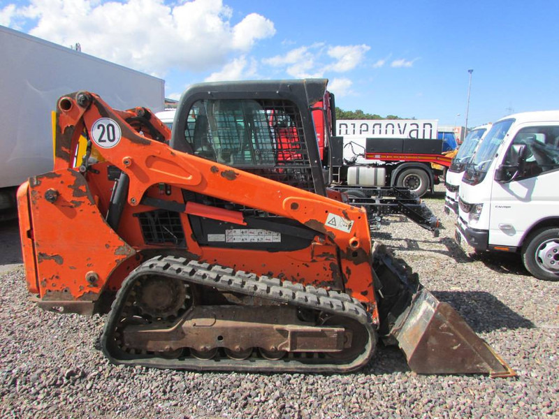 Bobcat T 590 High Flow Kompaktlader 24.000 EUR - Minicargadora: foto 1 Bobcat T 590 High Flow Kompaktlader 24.000 EUR - Minicargadora: foto 1