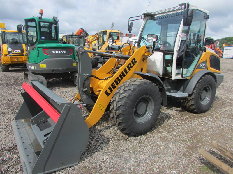 Liebherr L 506 C Compact 47.000 EUR netto Radlader 506C - Cargadora de ruedas: foto 1 Liebherr L 506 C Compact 47.000 EUR netto Radlader 506C - Cargadora de ruedas: foto 1
