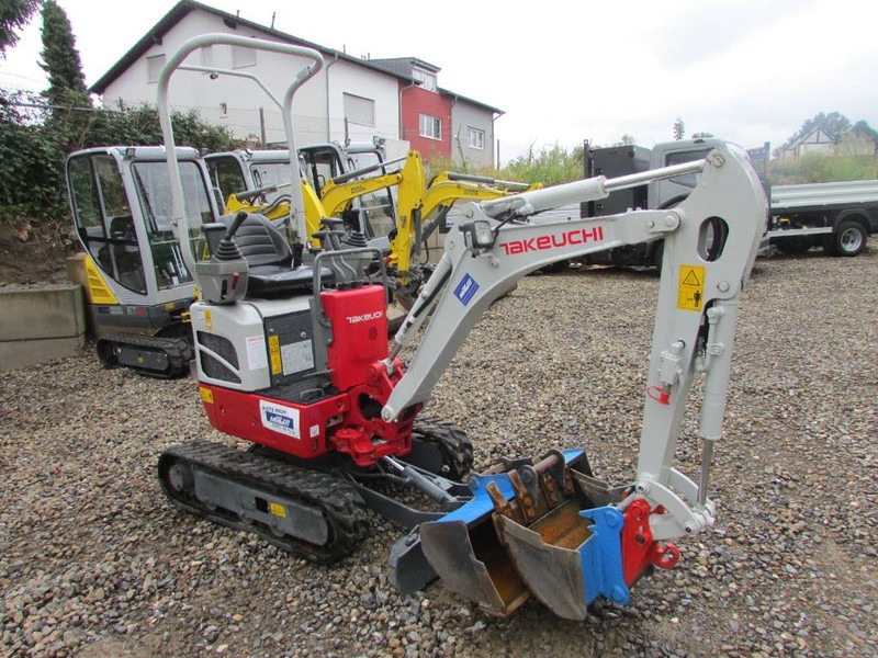 Takeuchi TB 210 R Minibagger 18.000 EUR - Miniexcavadora: foto 4 Takeuchi TB 210 R Minibagger 18.000 EUR - Miniexcavadora: foto 4