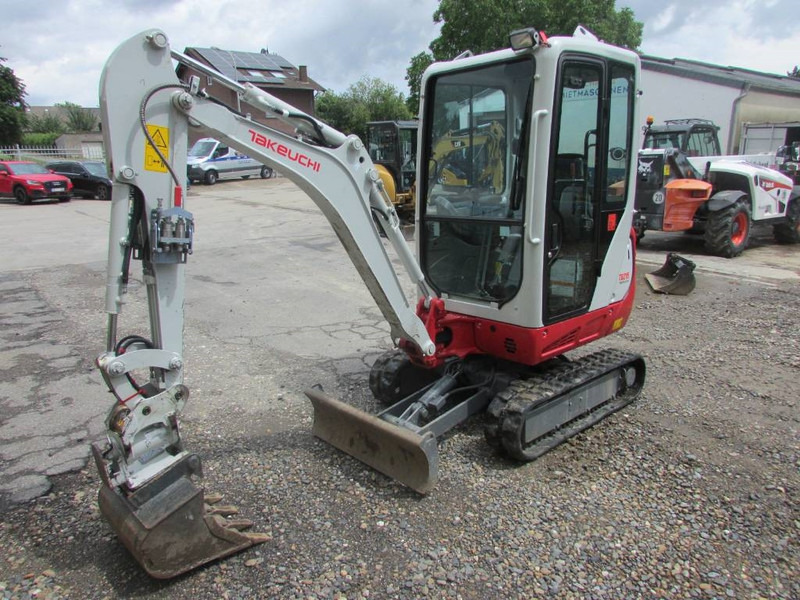 Takeuchi TB 216 V4 Minibagger 28.000 EUR - Miniexcavadora: foto 2 Takeuchi TB 216 V4 Minibagger 28.000 EUR - Miniexcavadora: foto 2