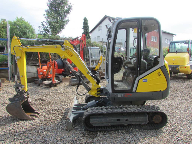 WACKER NEUSON ET 24 Minibagger 26.500 EUR - Miniexcavadora: foto 1 WACKER NEUSON ET 24 Minibagger 26.500 EUR - Miniexcavadora: foto 1