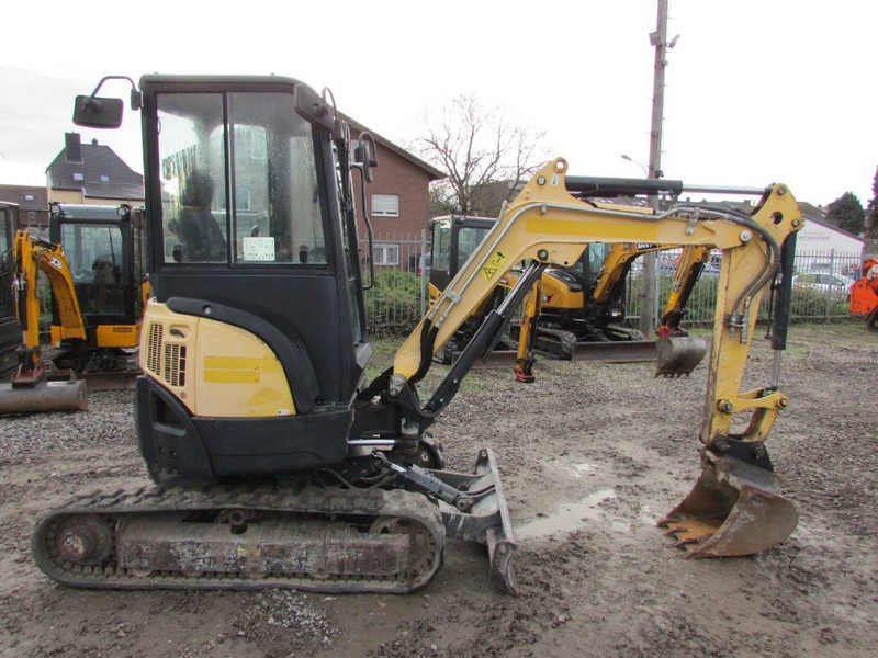 Yanmar Vio 25-4 Minibagger 19.500 EUR - Miniexcavadora: foto 3 Yanmar Vio 25-4 Minibagger 19.500 EUR - Miniexcavadora: foto 3