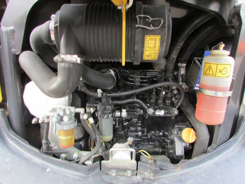 Yanmar Vio 25-4 Minibagger 19.500 EUR - Miniexcavadora: foto 5 Yanmar Vio 25-4 Minibagger 19.500 EUR - Miniexcavadora: foto 5