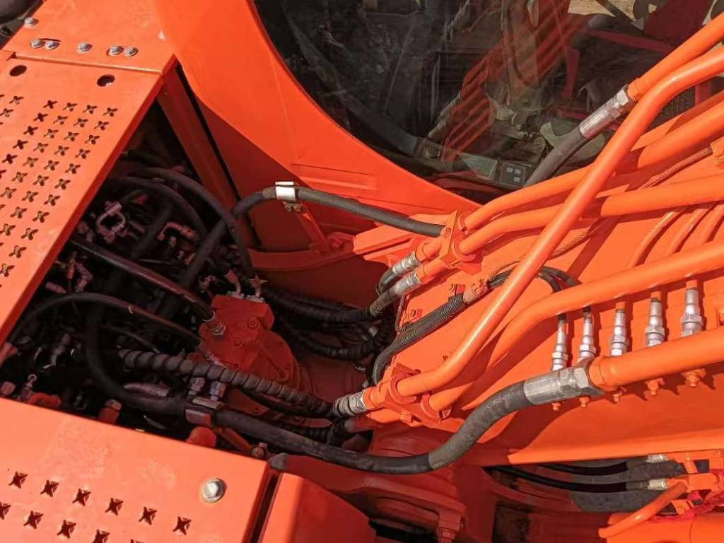 Doosan DX150 - Excavadora de cadenas: foto 3 Doosan DX150 - Excavadora de cadenas: foto 3