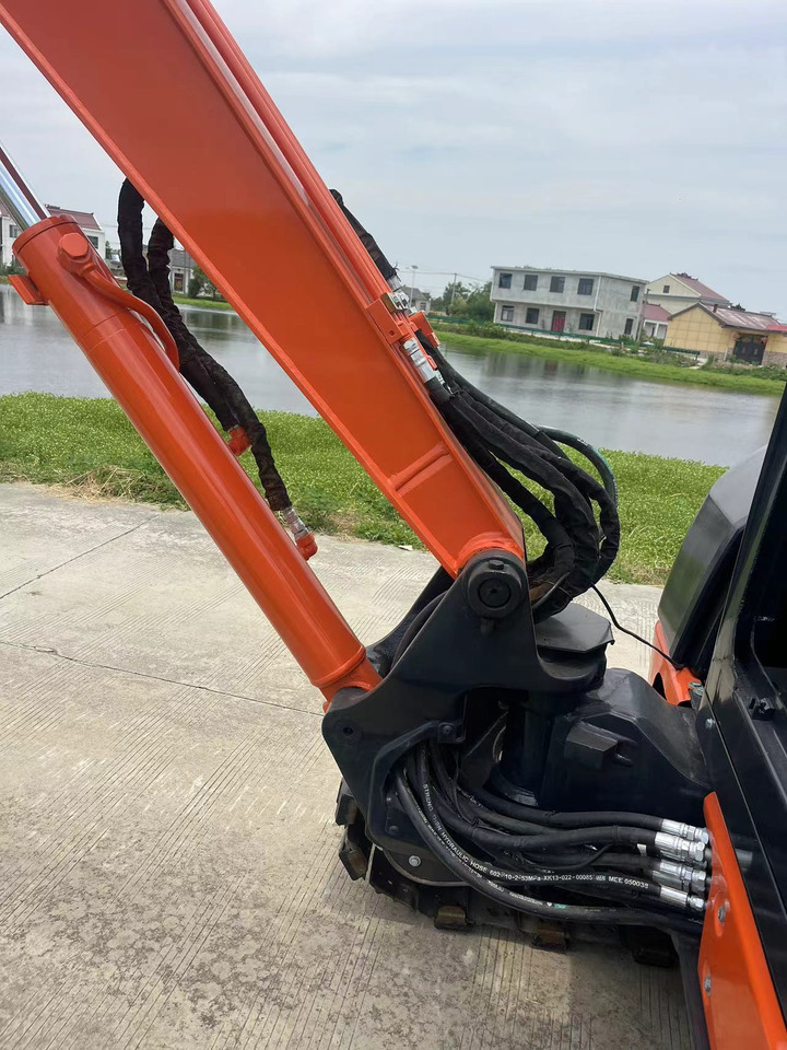 Miniexcavadora HITACHI ZX50U-2: foto 7