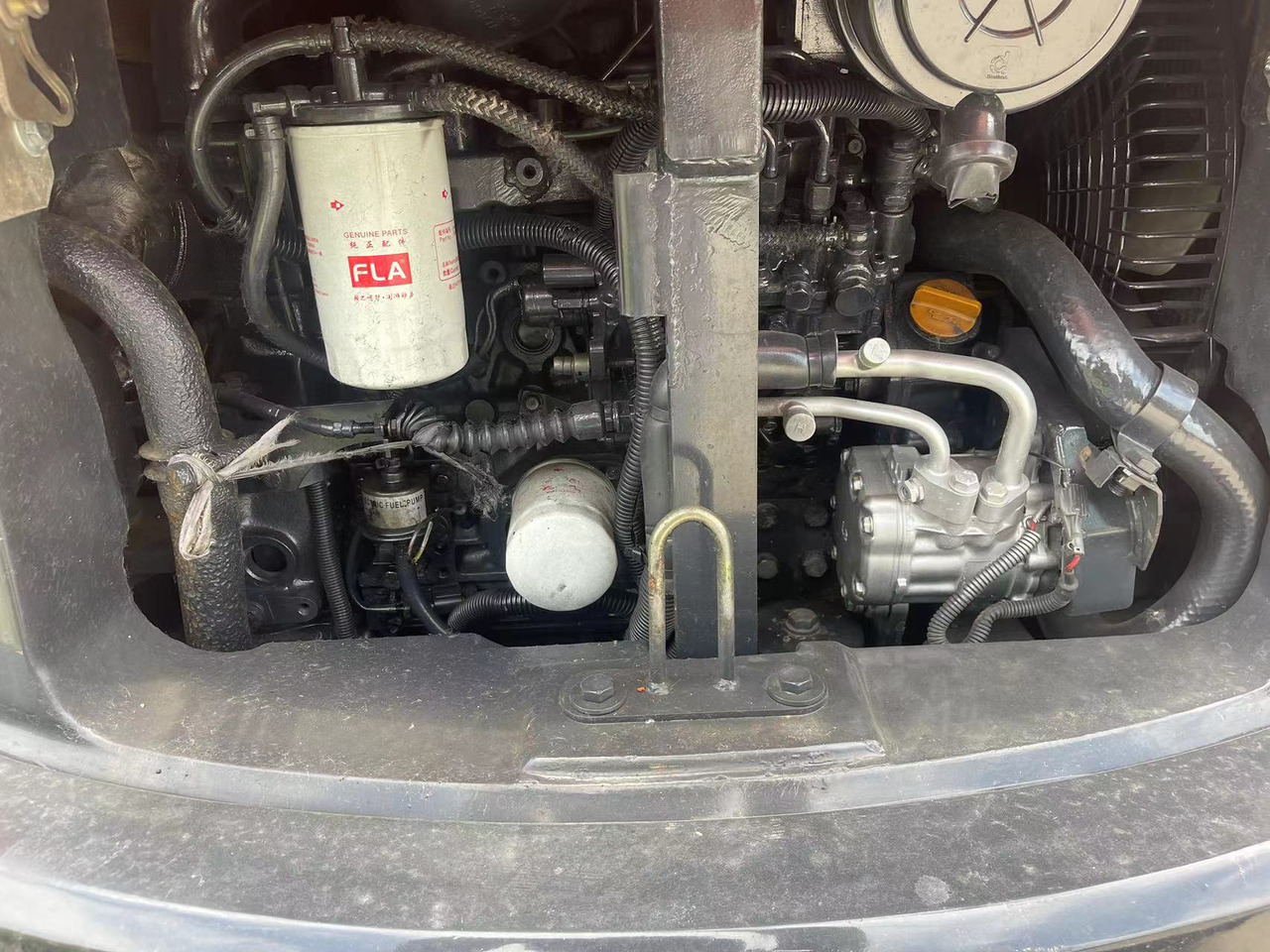 Miniexcavadora HITACHI ZX50U-2: foto 11