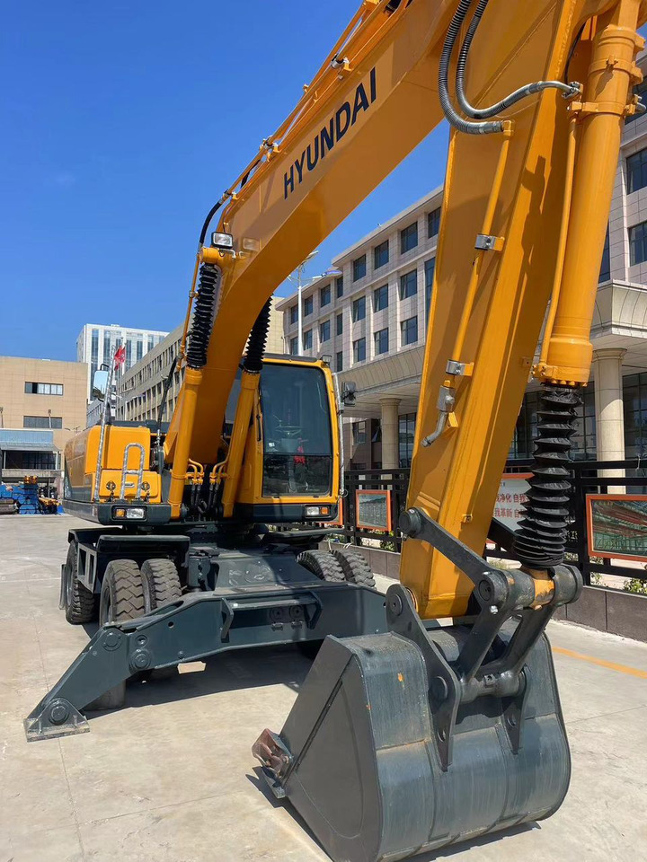 Hyundai 210W-9 - Excavadora de ruedas: foto 2 Hyundai 210W-9 - Excavadora de ruedas: foto 2