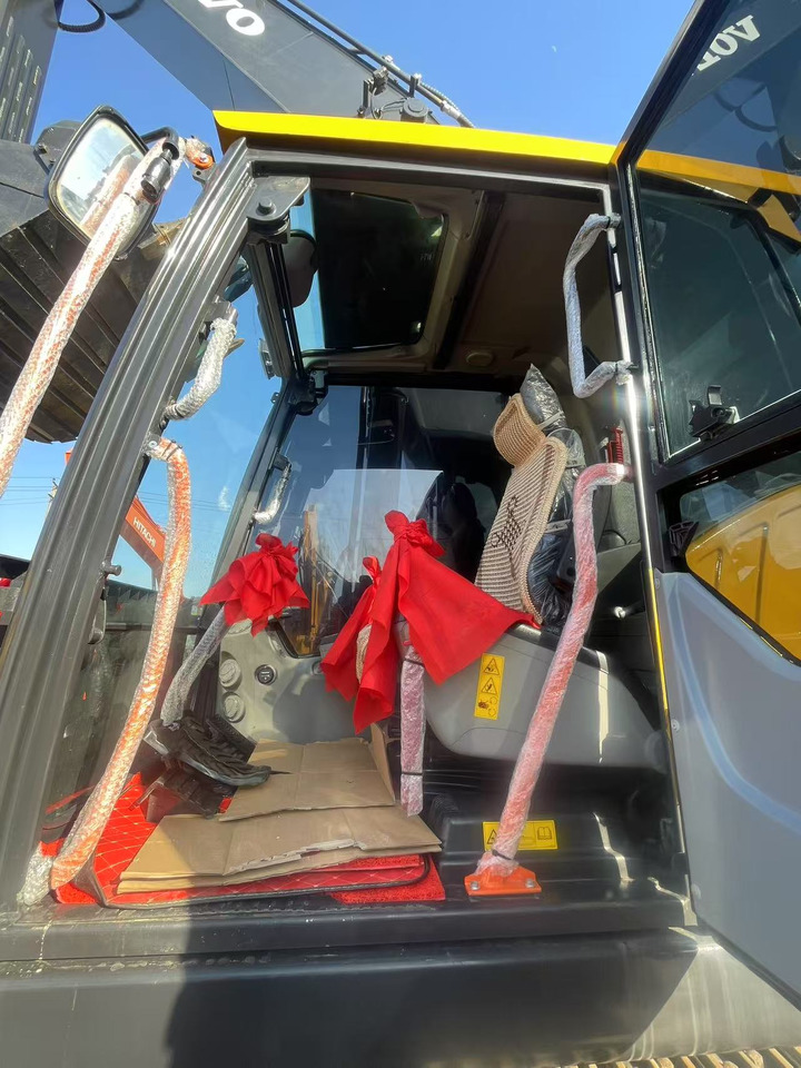 Excavadora de cadenas nuevo Volvo EC300DL: foto 6