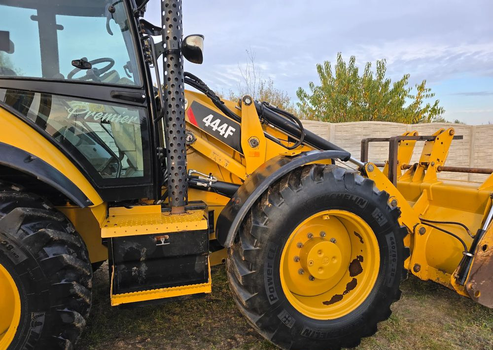 Retroexcavadora Caterpillar: foto 7