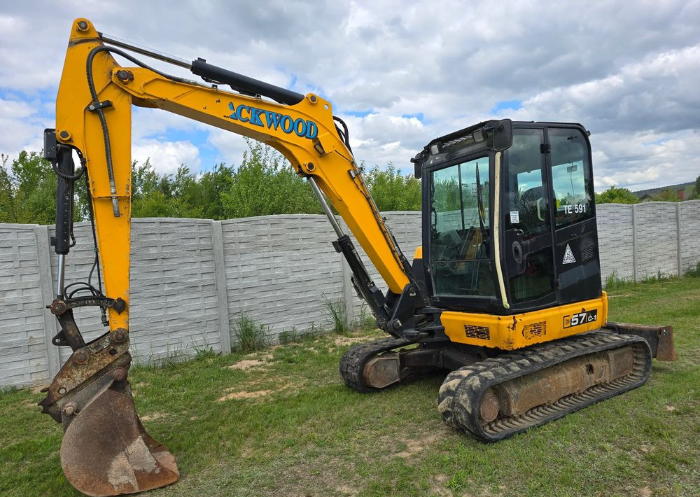 JCB - Excavadora de cadenas: foto 2 JCB - Excavadora de cadenas: foto 2