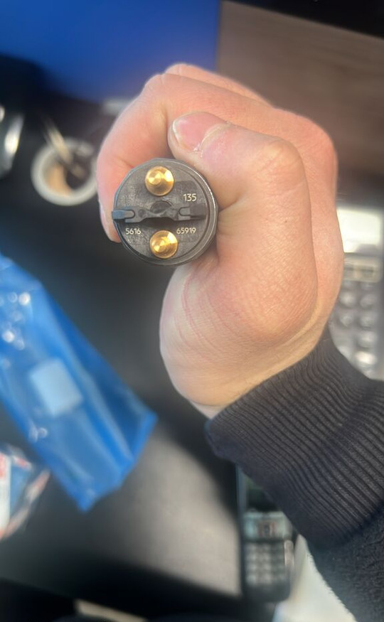 Bosch 2012-2024 - Inyector para Camión: foto 2 Bosch 2012-2024 - Inyector para Camión: foto 2