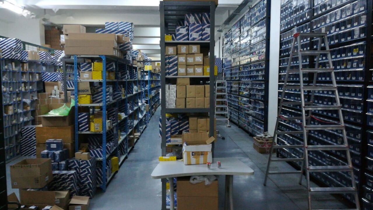 Bosch 2018 295050-0300 for Nissan SUV-NAVARA automobile - Inyector para Coche: foto 1 Bosch 2018 295050-0300 for Nissan SUV-NAVARA automobile - Inyector para Coche: foto 1