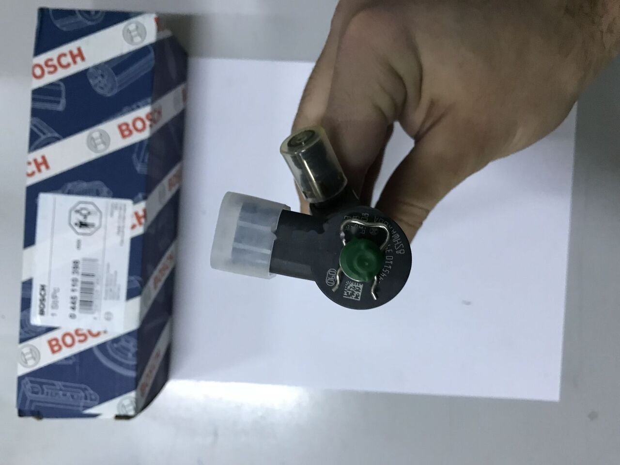 Bosch 2018 5600709499 Renault - Inyector para Camión: foto 1 Bosch 2018 5600709499 Renault - Inyector para Camión: foto 1