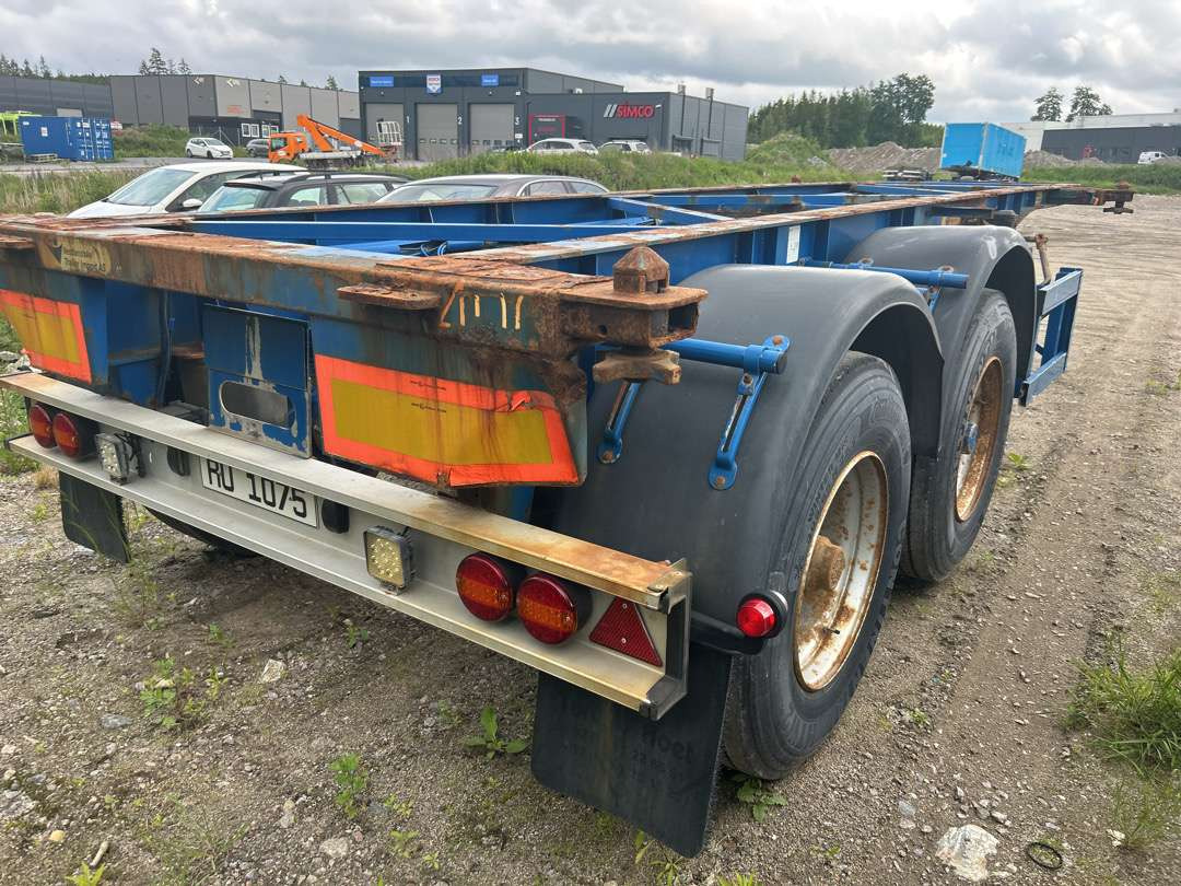 2004 Container-henger TURBO`HOET CONTAINERSEMITRAILER EU-godkjent - Semirremolque portacontenedore/ Intercambiable: foto 3 2004 Container-henger TURBO`HOET CONTAINERSEMITRAILER EU-godkjent - Semirremolque portacontenedore/ Intercambiable: foto 3