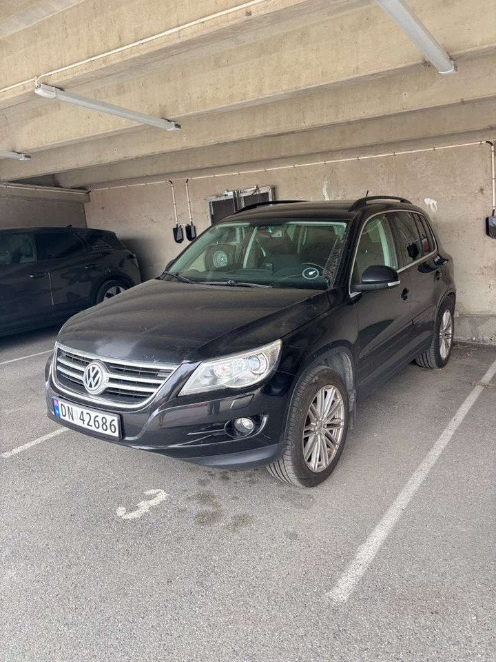 SUV/ Todoterreno 2009 Volkswagen Tiguan 4MOTION: foto 1