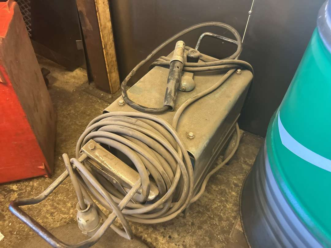 Sveiseapparat fra Unitor (Uten minstepris ) - Equipo de taller: foto 2 Sveiseapparat fra Unitor (Uten minstepris ) - Equipo de taller: foto 2