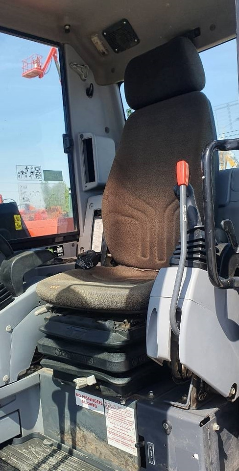 Miniexcavadora Kubota KX 080-4: foto 7