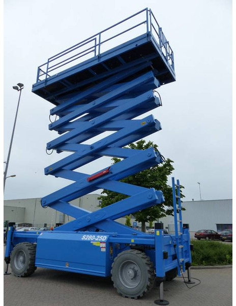 AB Lift AB-lift S280-25E4WDS - Plataforma de tijeras: foto 3 AB Lift AB-lift S280-25E4WDS - Plataforma de tijeras: foto 3