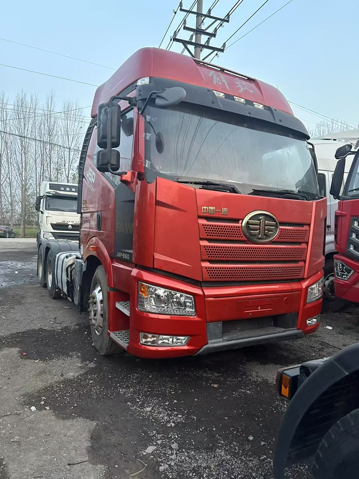 FAW J6P - Cabeza tractora: foto 1 FAW J6P - Cabeza tractora: foto 1