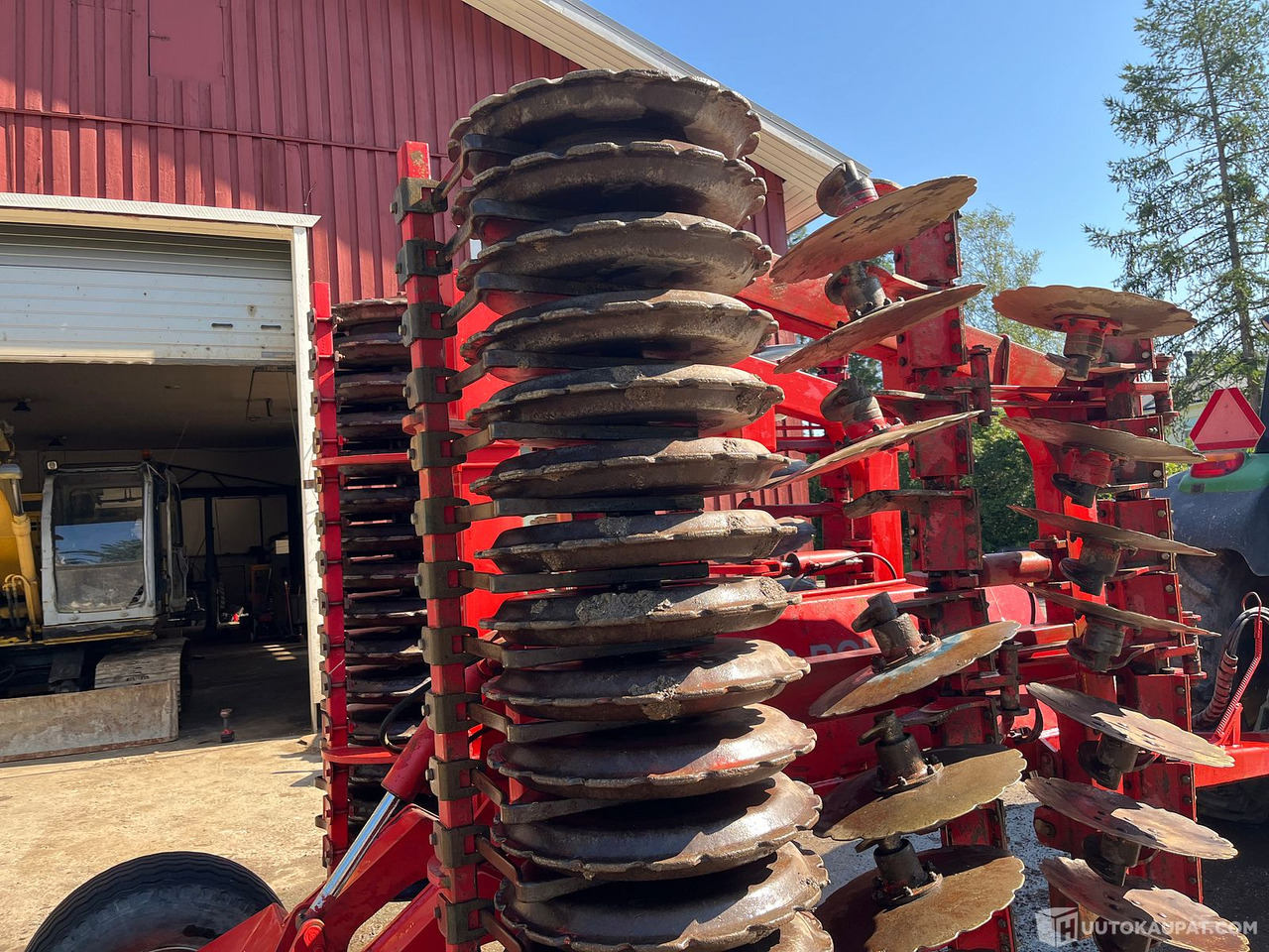 He-Va hydraulisesti nouseva lautasmuokkain, 2005, Sipoo - Rastras: foto 5 He-Va hydraulisesti nouseva lautasmuokkain, 2005, Sipoo - Rastras: foto 5