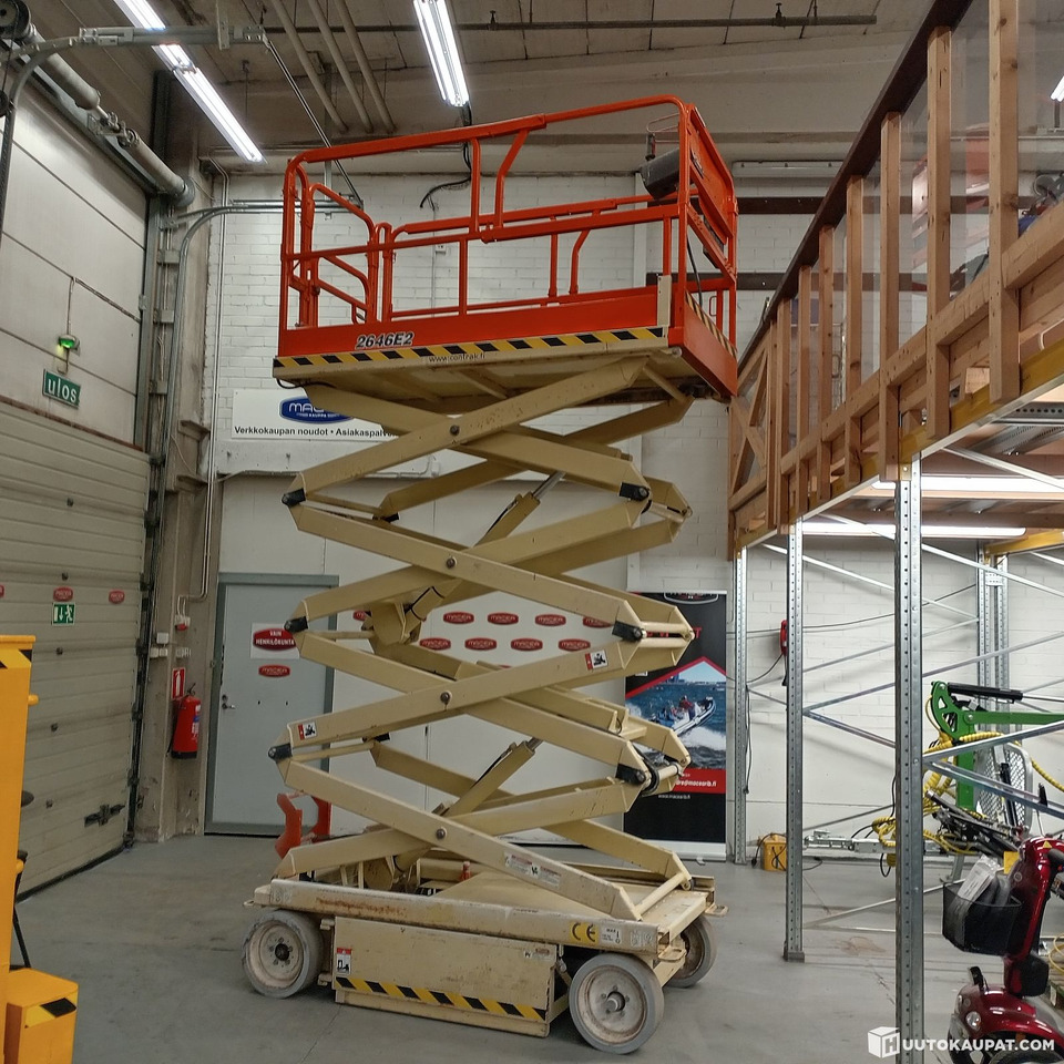 JLG 2646 E2 Akkukäyttöinen saksilavanostin, Hollola - Plataforma de tijeras: foto 2 JLG 2646 E2 Akkukäyttöinen saksilavanostin, Hollola - Plataforma de tijeras: foto 2