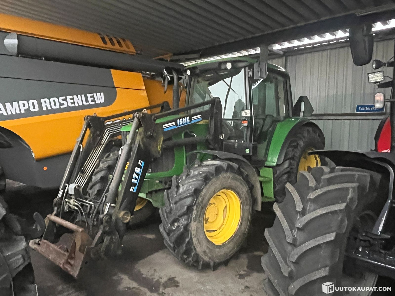 John Deere 6330 tractor with loader, 2012, Espoo - Tractor: foto 1 John Deere 6330 tractor with loader, 2012, Espoo - Tractor: foto 1
