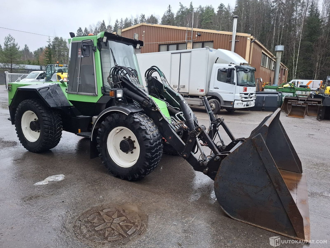 LM TRAC, 680, Kiinteistönhoitokone, Sis alv 25,5%, Nurmijärvi - Cargadora de ruedas: foto 4 LM TRAC, 680, Kiinteistönhoitokone, Sis alv 25,5%, Nurmijärvi - Cargadora de ruedas: foto 4